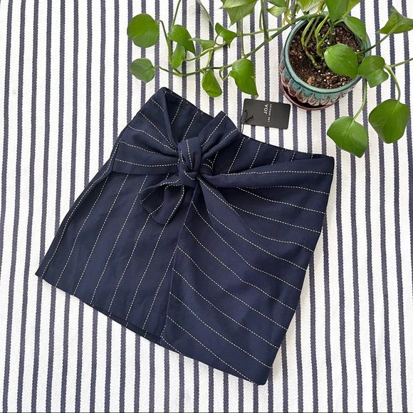 J.O.A Navy Pinstripe Tie Wrap Mini Skirt Medium - Picture 2 of 7